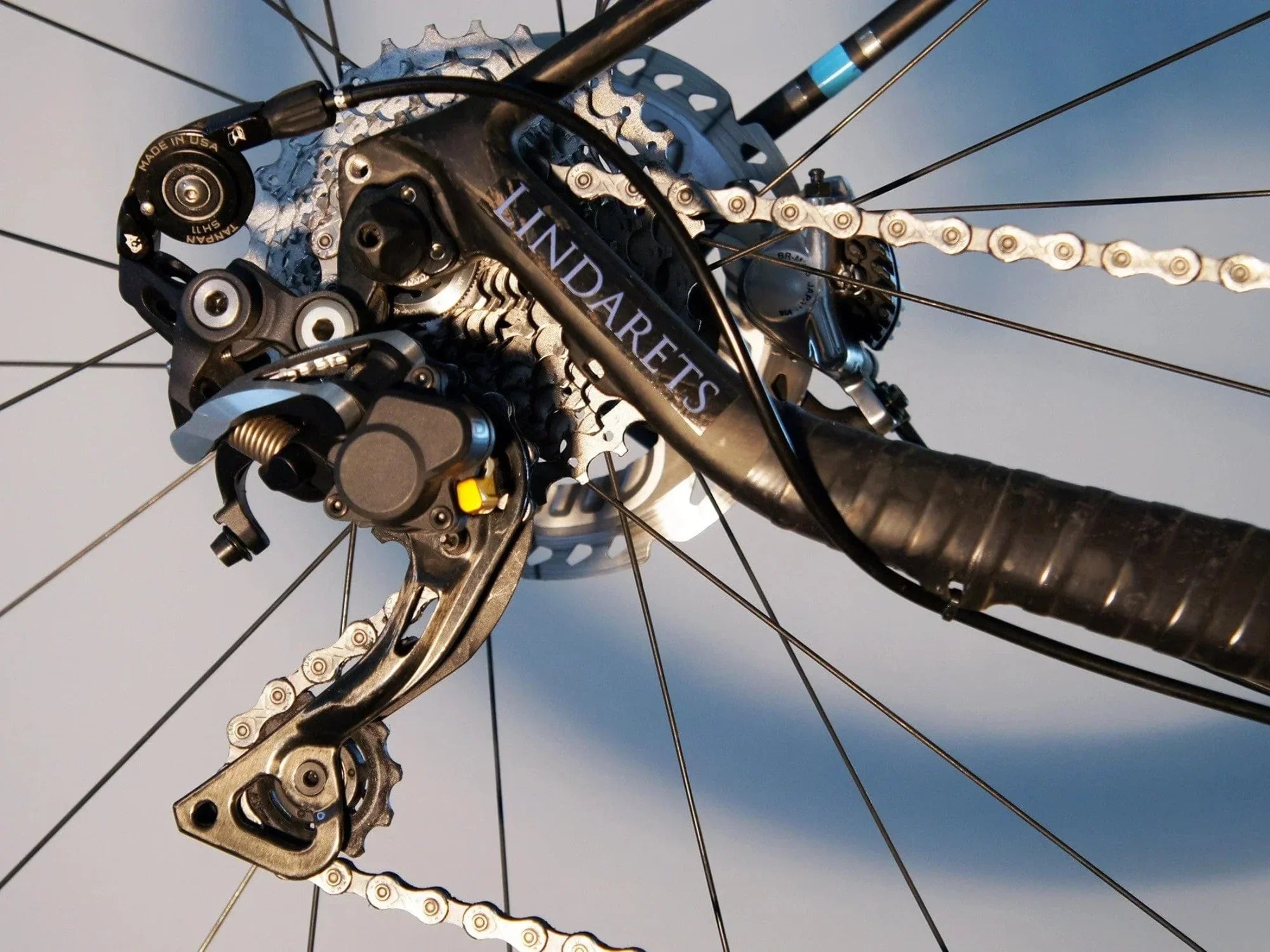 Wolf Tooth Components Tanpan Inline: 10-Speed Conversion