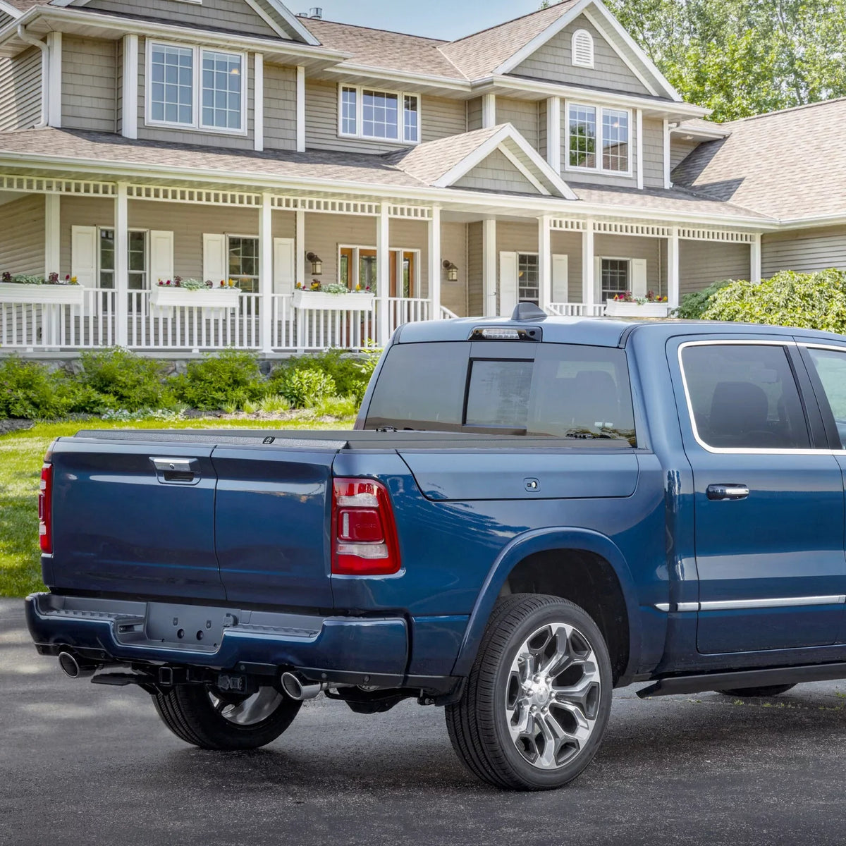 Ledkingdomus 5.7ft Soft Tri-fold Truck Bed Tonneau Coating for 09-23 Dodge Ram 1500 Without Rambox