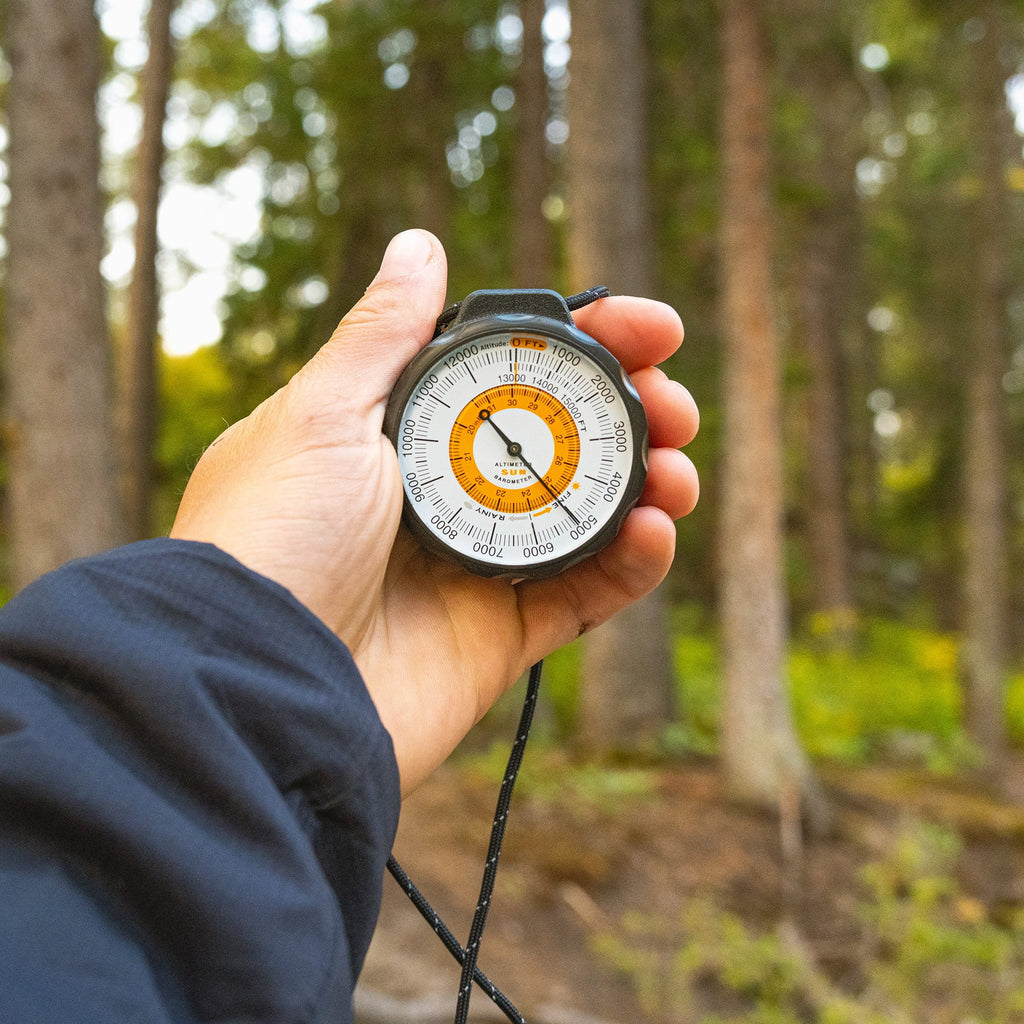 Sun Company Ascent Altimeter - Battery-Free Altimeter and Barometer | Environment Indicator with Rugged Aluminum Case and Reflective Lanyard | Reads Altitude from 0 to 15,000 Feet