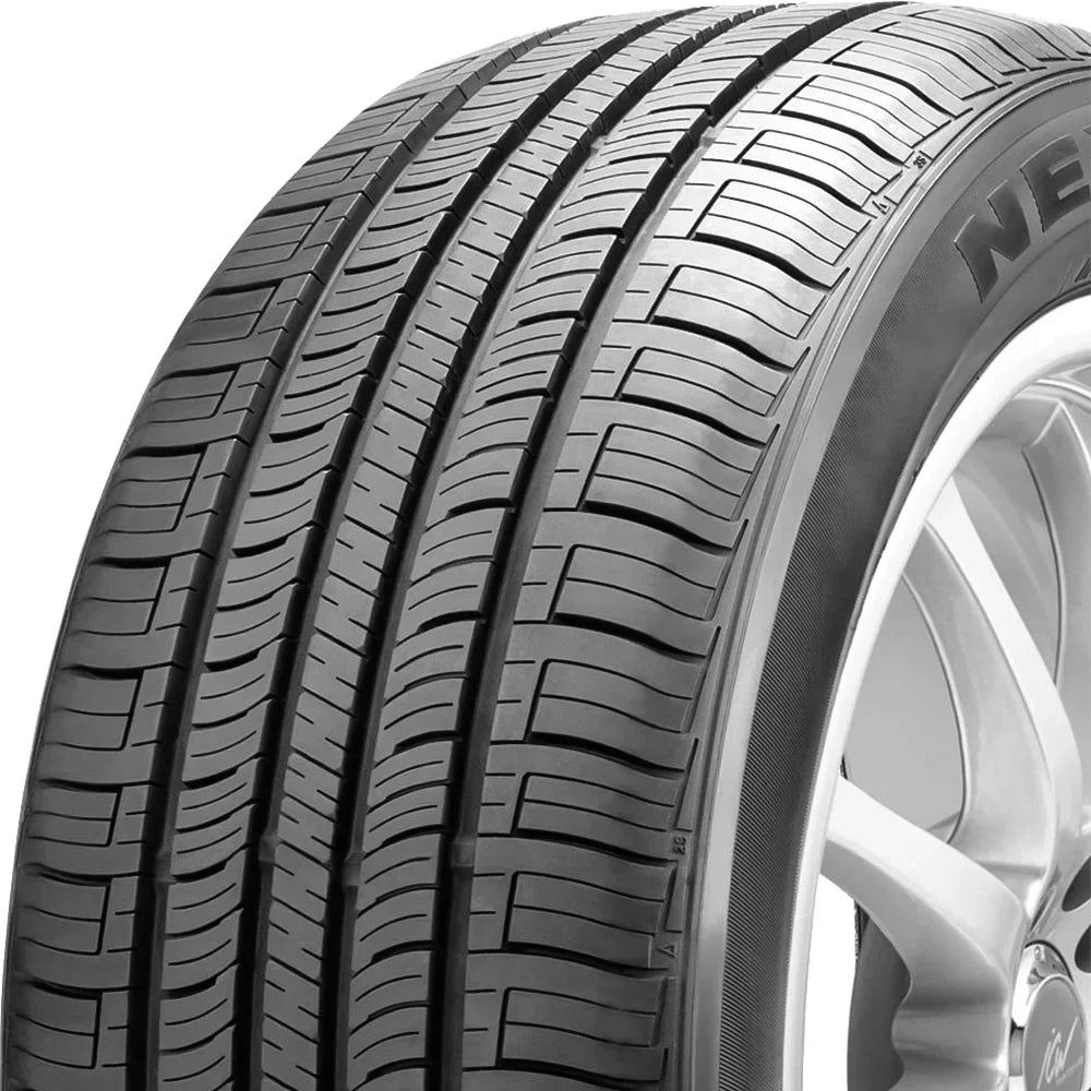 Nexen N'Priz AH5 All Season 225/50R17 94T Passenger Tire