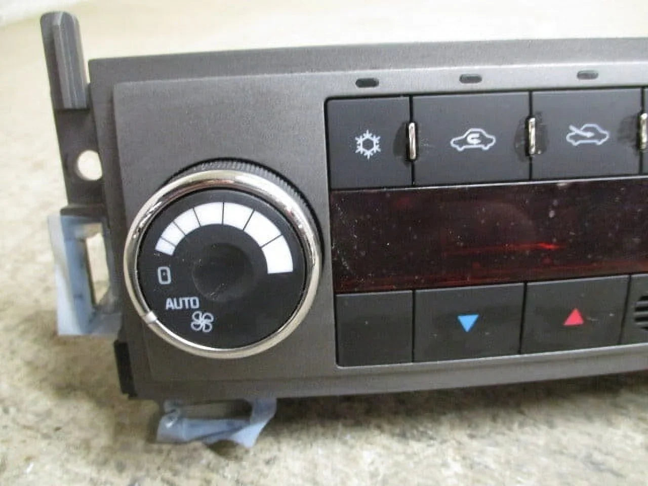 Pre-Owned 07 08 09 Saturn Aura Automatic Climate AC Heater Temperature Control OEM LKQ (Good)