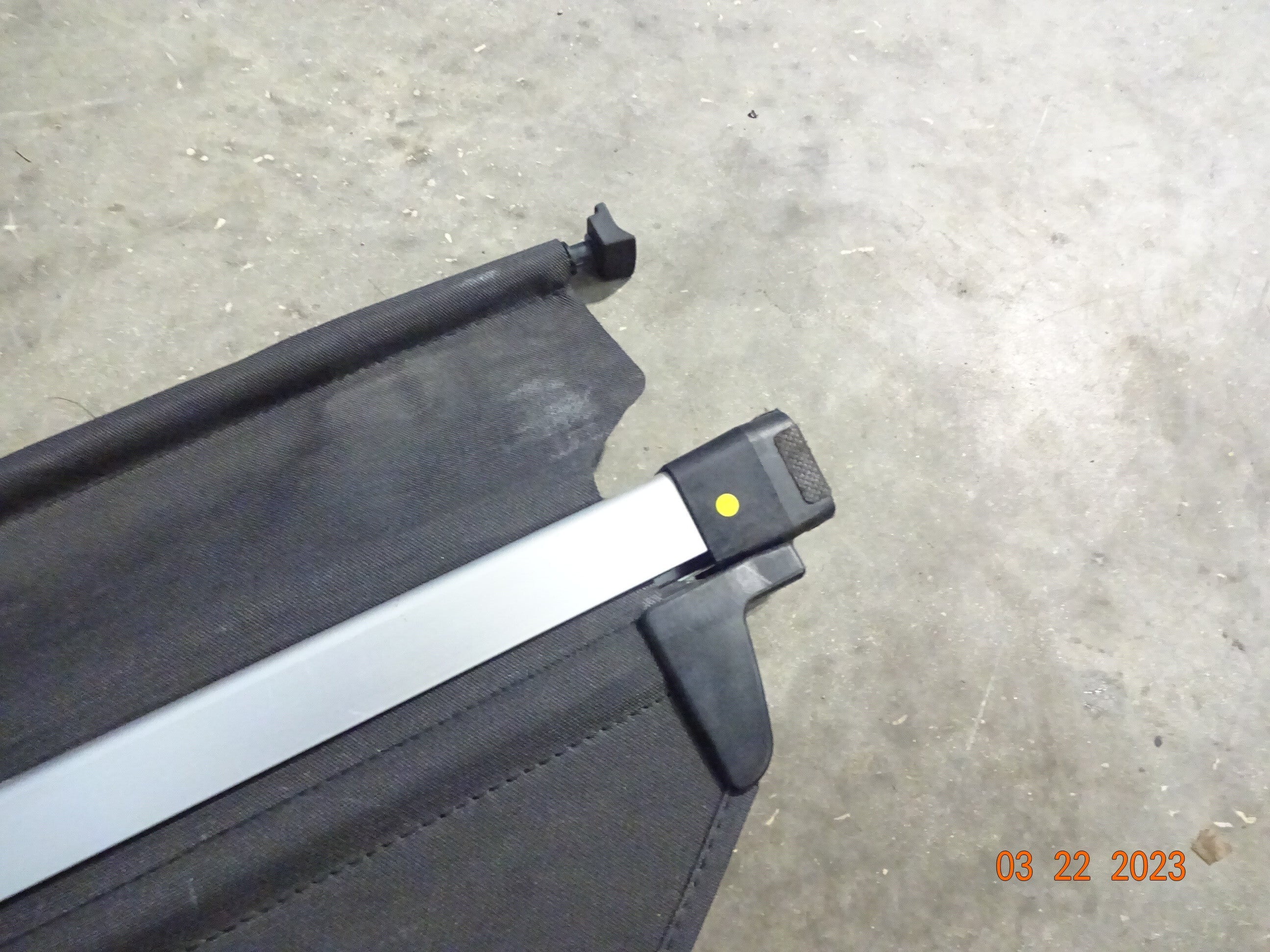 Pre-Owned 2014 Subaru Forester Rear Black Retractable Cargo Wrap OEM (Good)