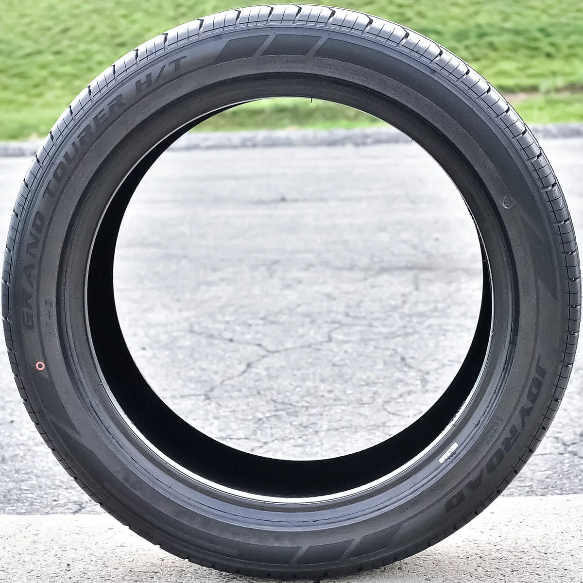 Set of 4 (FOUR) Joyroad Grand Tourer H/T 235/50R19 99V A/S All Season Tires Fits: 2018-19 Chevrolet Equinox Premier, 2020-23 Chevrolet Equinox LT
